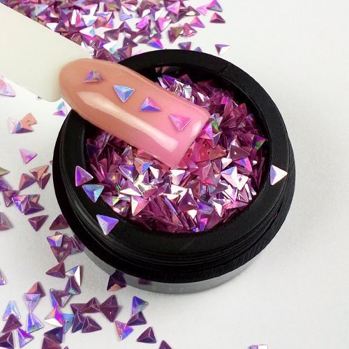 3D Triangle – Violet