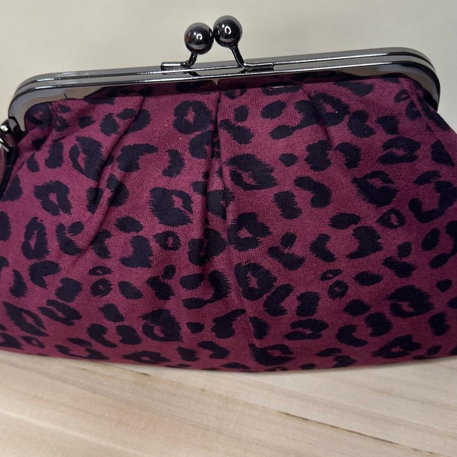 BOLSO GRANATE DE LEOPARDO - Imagen 2